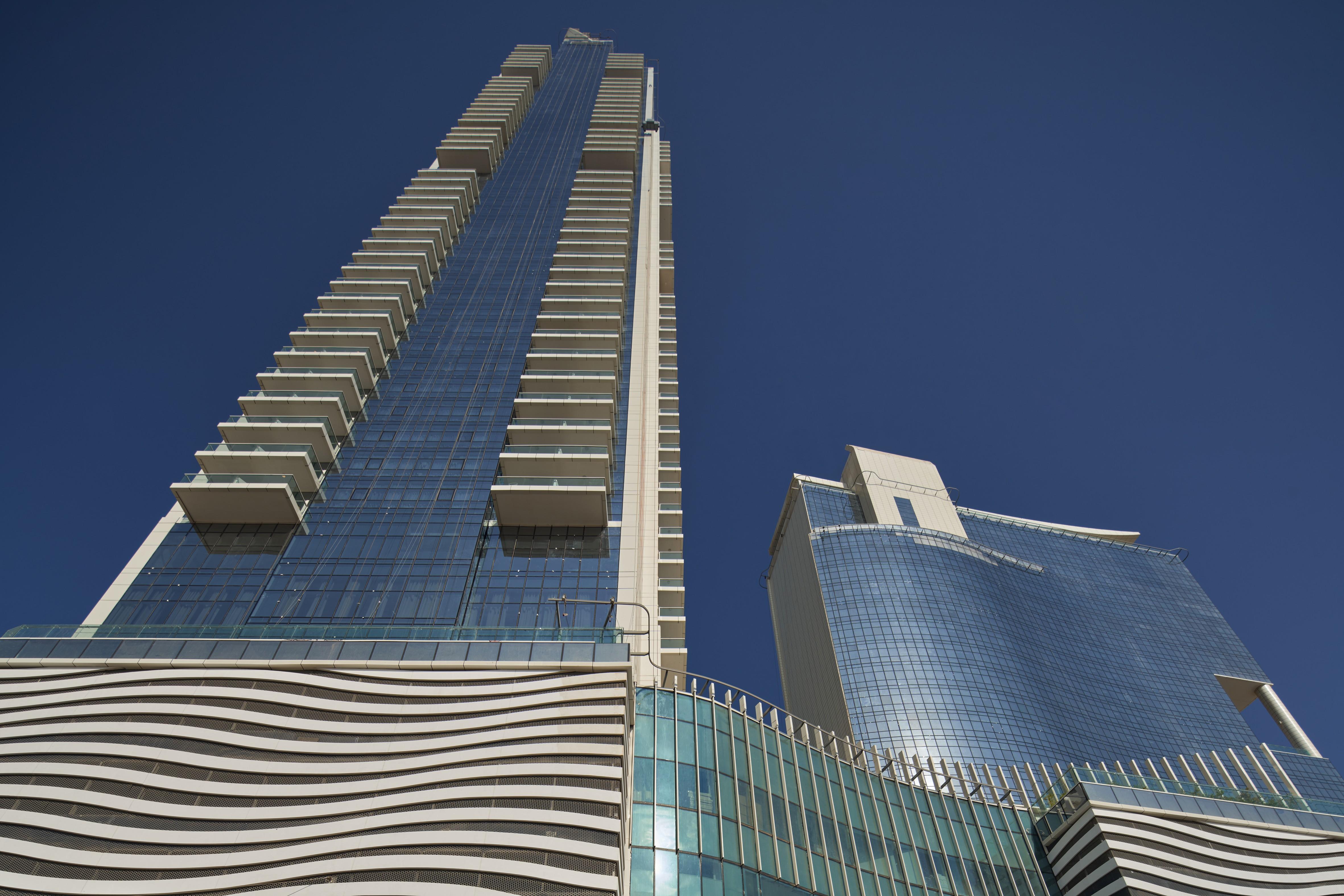 Novotel Jumeirah Village Triangle Dubai Exterior foto